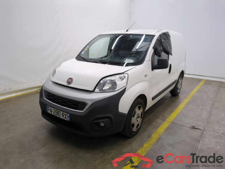 FIAT Fiorino / 2016 / 4P / Fourgonnette 1.3 Multijet 80 Pack Professional Nav #1