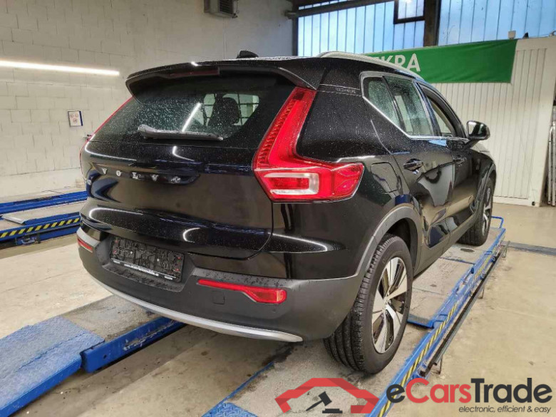 Volvo XC40 (2017->) DE - SUV5 T4 Twin Engine 2WD PHEV EU6d, Core, (Facelift) 2022 - 2022 #3