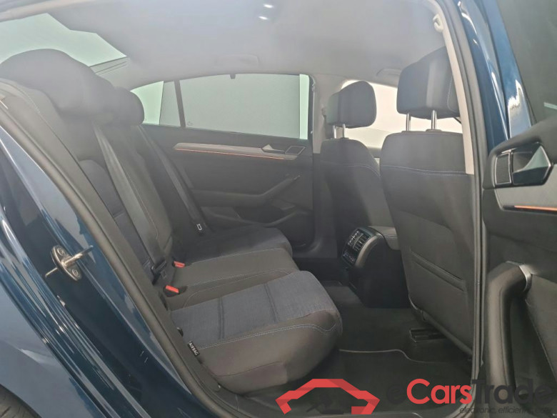 VOLKSWAGEN PASSAT GTE - 2020 1.4 TSI PHEV GTE Business DSG #6