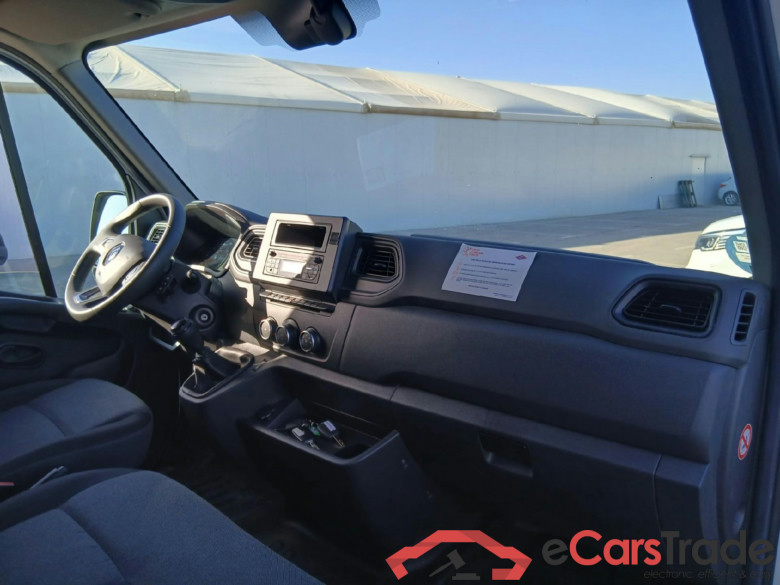 RENAULT Master / 2019 / 4P / furgón Fu. P L4H3 3500 RG E B dCi 107kW (145CV) #3