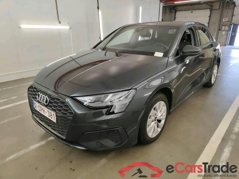 Audi A3 Sportback A3 Sportback 1.4 40 TFSI e Attraction (PHEV) 150kW/204pk  5D/P Auto-6