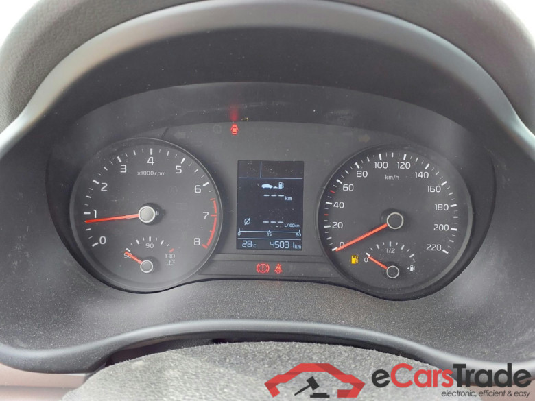 KIA Stonic / 2017 / 5P / todoterreno 1.2 DPi 62kW (84CV) Concept #4