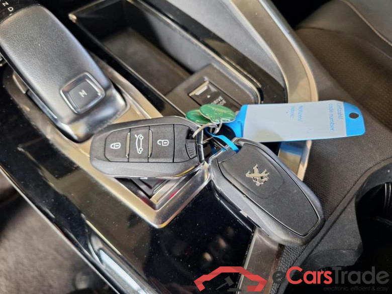PEUGEOT 5008 / 2020 / 5P / SUV PURETECH TURBO 130 GT EAT8 S/S AUT. #6
