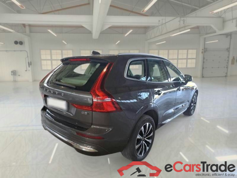VOLVO XC60 / 2021 / 5P / SUV B5 D AWD automatico Plus Bright #2