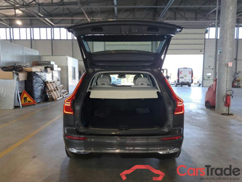 VOLVO XC60 / 2021 / 5P / SUV B5 D AWD automatico Plus Bright #5
