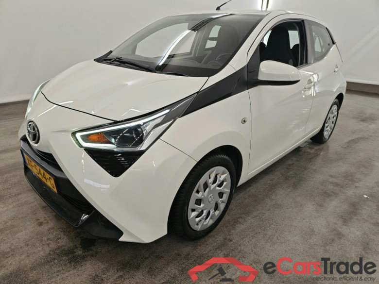 Toyota AYGO 1.0 VVT-i x-play 5d #1