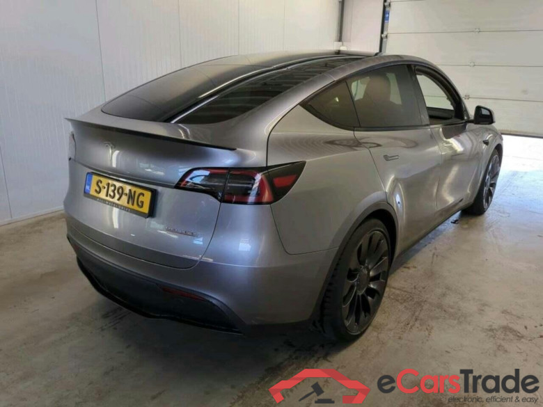 Tesla Model Y PerformanceAWD 75kWh #2