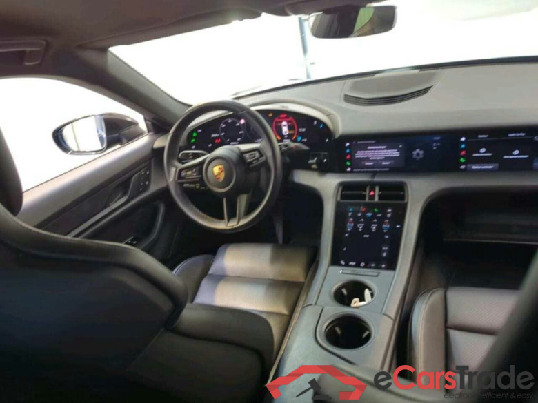 PORSCHE Taycan Performance 84kWh #3