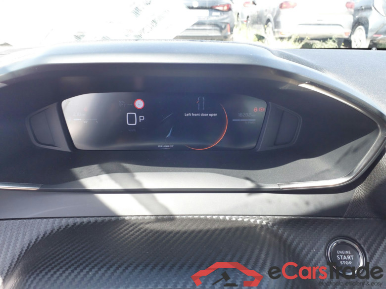PEUGEOT 208  PEUGEOT 208  Allure Hybrid 110 ch e-DCS6 + pack access #6