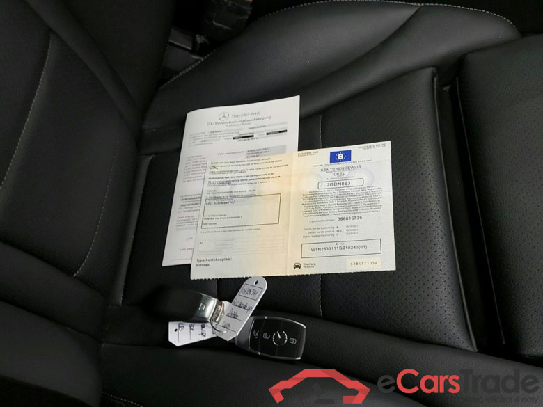 MERCEDES - MER GLC COUPÉ GLC 300 de 306PK 4MATIC Business Solution Luxury Pack Business Solution+ & Driving Assistance+ * HYBRID * #4