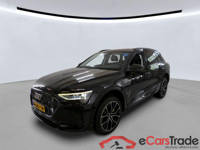 AUDI e-tron 300 kW #1