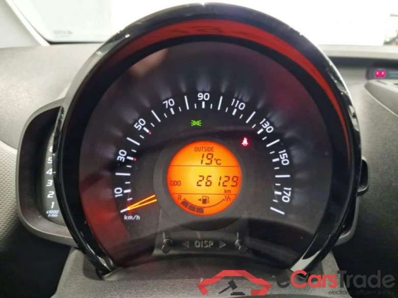 PEUGEOT 108 1.0 e-VTi Allure #6