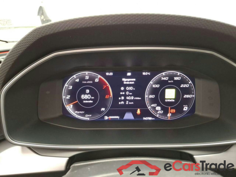 SEAT Leon Sportstourer 1.5 eTSI FR Bns Int DSG #6