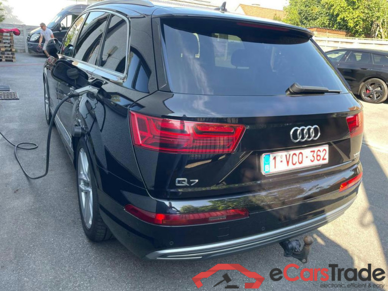 AUDI Q7 Dsl e-tron (PHEV) Q7 e-tron 3.0 TDi V6 Quattro e-tron Tiptronic (275 kW) #4