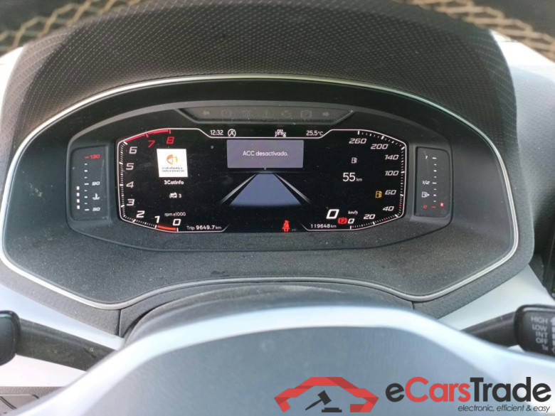 SEAT Arona / 2017 / 5P / todoterreno 1.0 TSI 81kW (110CV) Style Plus (AC) #4