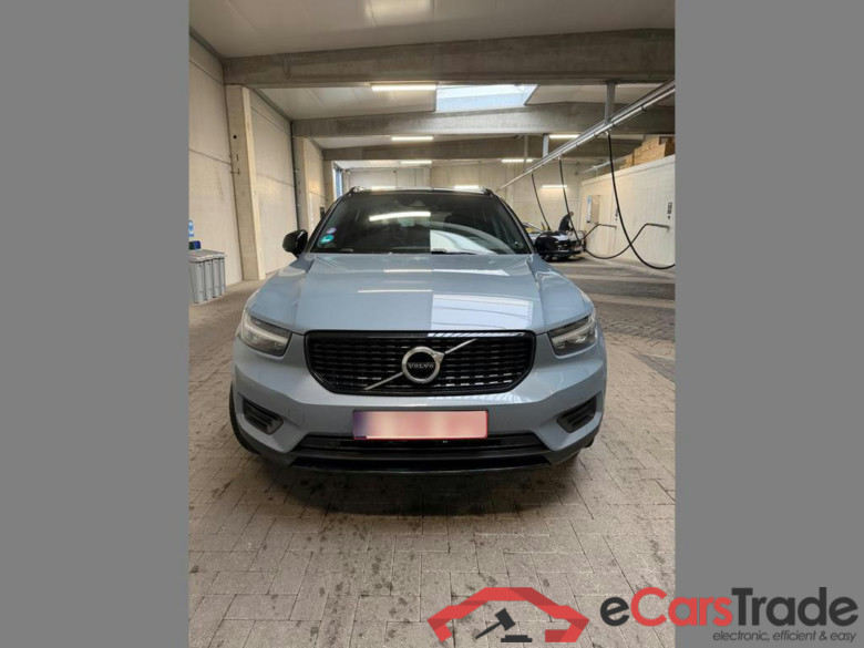 VOLVO XC40 1.5 T3 R-Design Geartronic #2