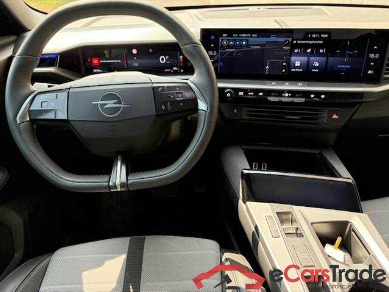 Opel Grandland GS-LINE 1.2-litre mild-hybrid petrol 145 hp #4