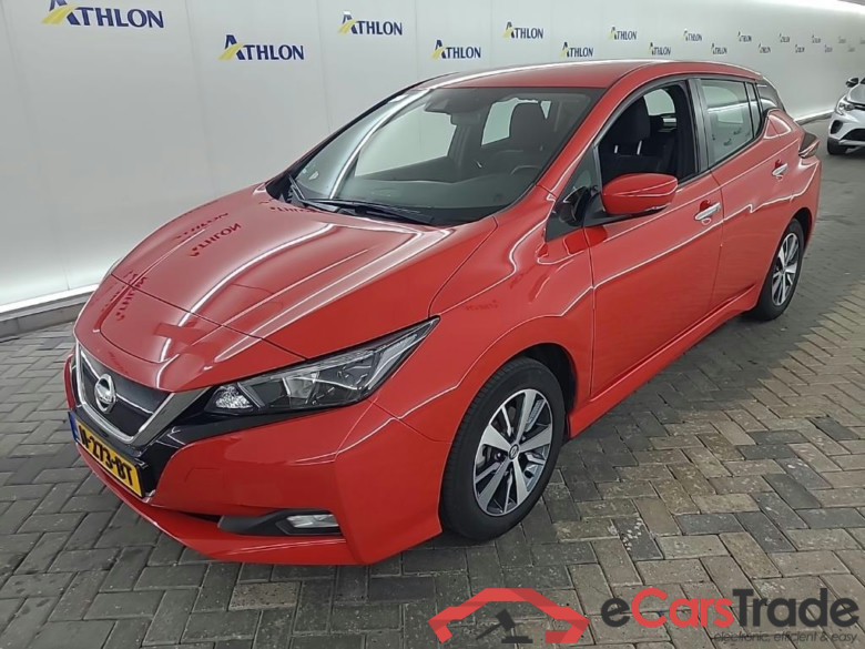 NISSAN LEAF ACENTA 40kWh 5D