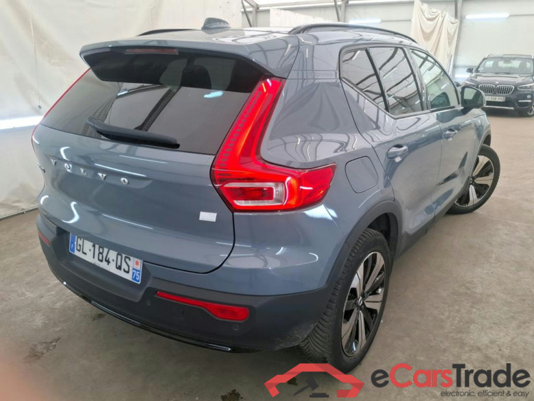 VOLVO XC40 / 2022 / 5P / SUV Recharge T5 262 DCT7 Ultimate #4