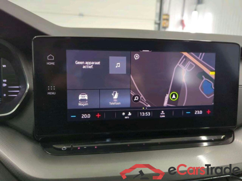 SKODA Octavia Combi 1.5 TSI Bns Edition #4