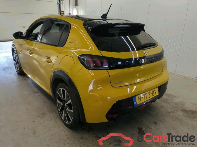 PEUGEOT 208 1.2 PureTech GT #6