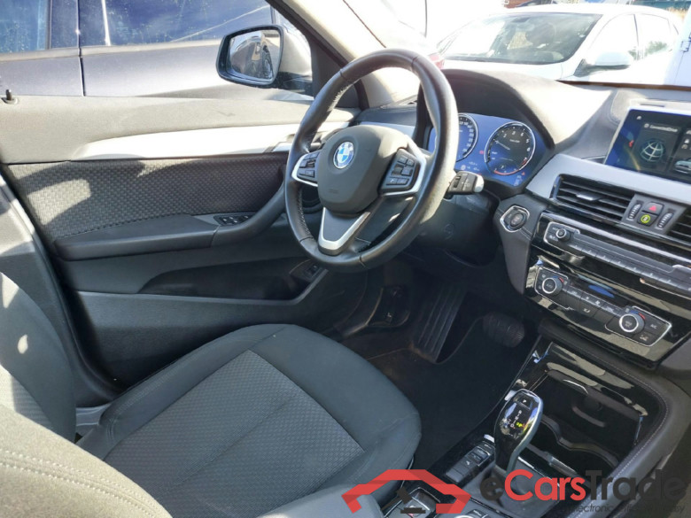 BMW X2 / 2017 / 5P / todoterreno sDrive18i (AC) #3