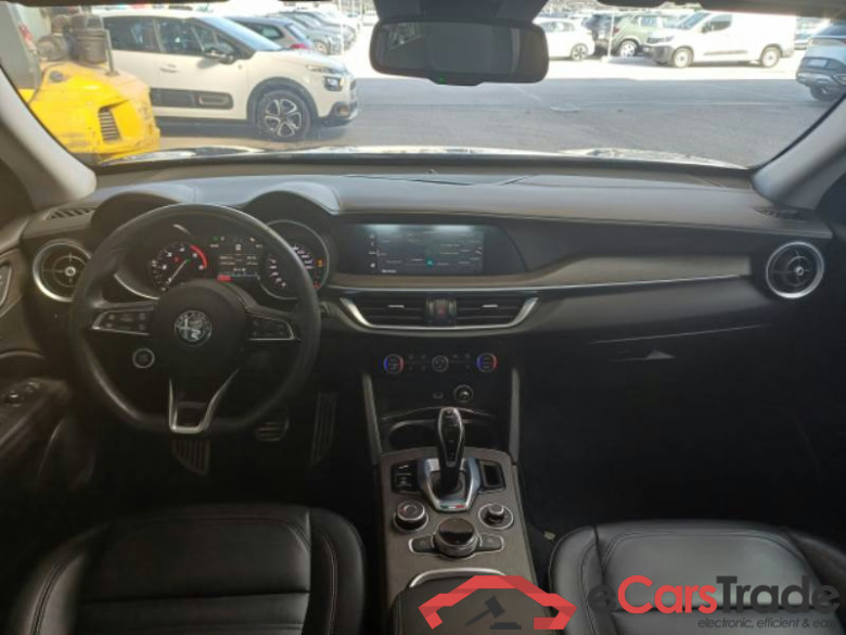 ALFA ROMEO STELVIO / 2017 / 5P / SUV 2.2 TURBO DIESEL 210CV TI AT8 Q4 #3
