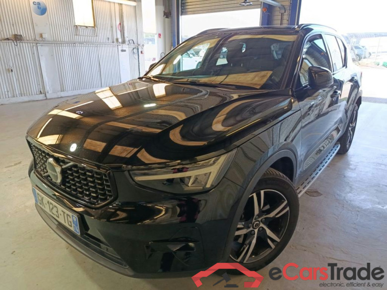 Volvo XC40 2.0 B3 Mild-Hybrid Facelift Aut. LED Virtual Harman/Kardon ACC Navi Sport-Seats KeylessGo Camera Klima PDC ...