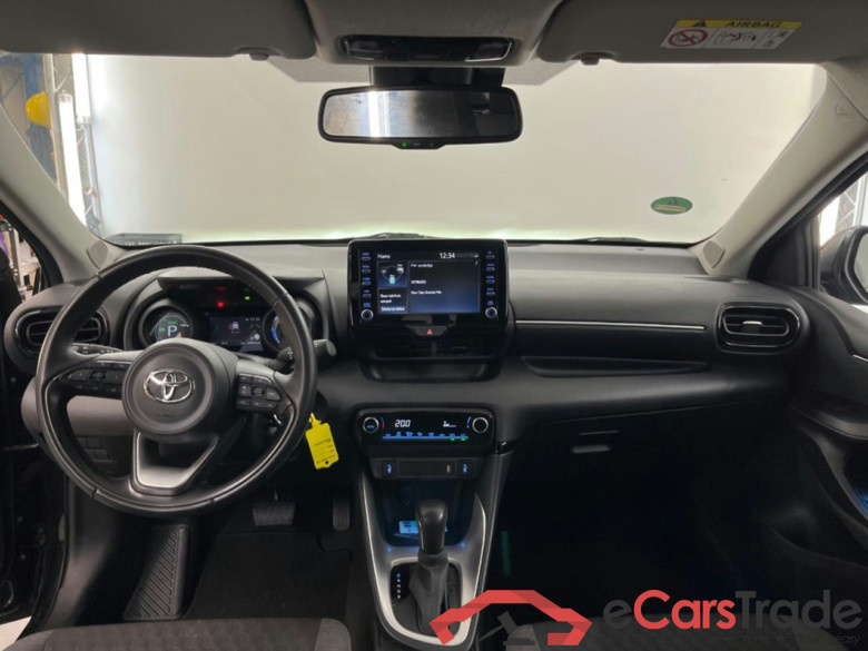 TOYOTA Yaris 1.5 Hybrid Dynamic #6