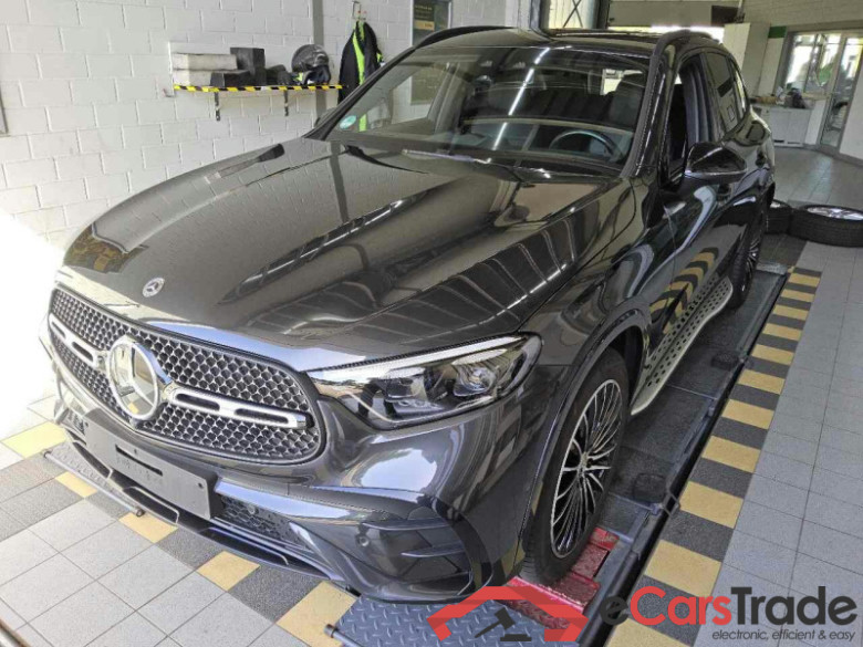 Mercedes-Benz GLC (BM 254)(06.2022->) DE - SUV5 GLC 200 EU6d, 4Matic AMG Line, 2022 - 2024 #1