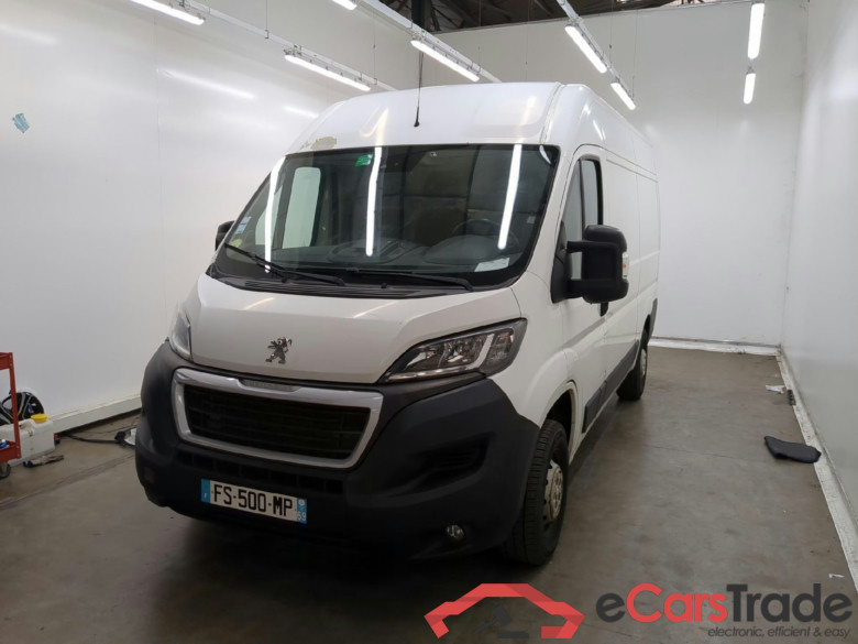 PEUGEOT Boxer / 2014 / 4P / Fourgon tôlé BlueHDi 120 S&S ASPHALT 333 L2H2 #1