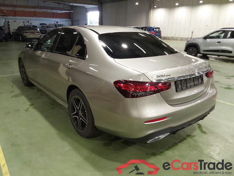 MERCEDES-BENZ E-CLASS BERLINE 2.0 E 300 DE BUSINESS SOLUTION AUTO #2