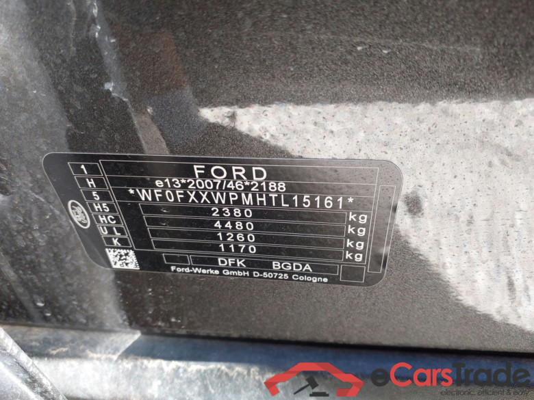 FORD KUGA 2.5 PP A 2.5 PHEV 243cv Automático ST Line X (Pano-Roof + Winterpack) #5