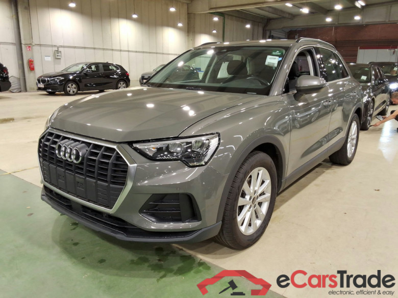 AUDI Q3 2.0 35 TDI S TRONIC BUS. ED. ATTRACTION #1