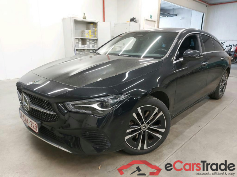 MERCEDES - MER CLA SHOOTING BRAKE CLA 250 e 218PK Luxury Line * HYBRID *