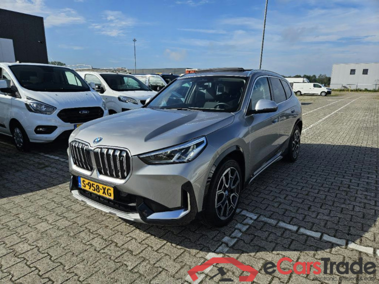 BMW iX1 225 kW #3