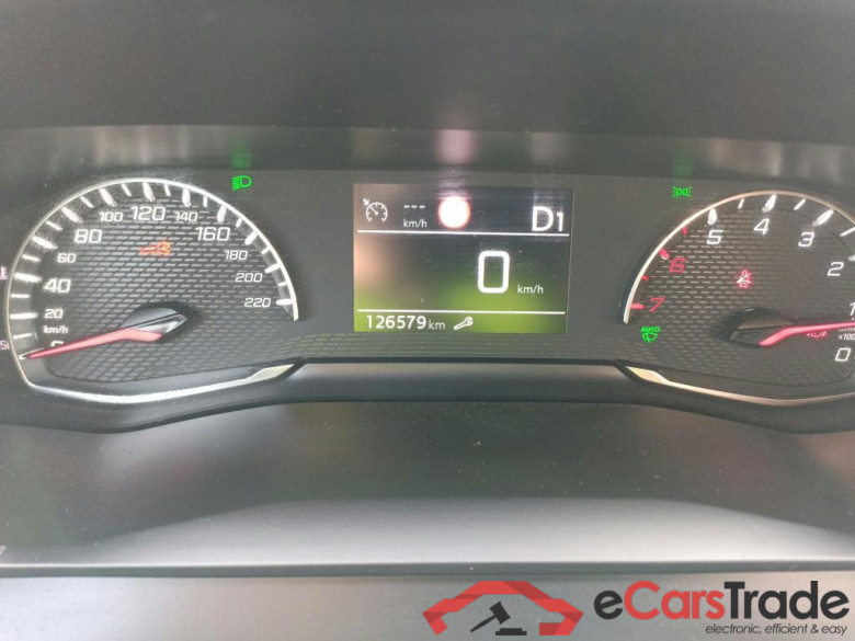 PEUGEOT 2008 / 2019 / 5P / todoterreno Allure BlueHDI 130 S&S EAT8 (Partners) #5