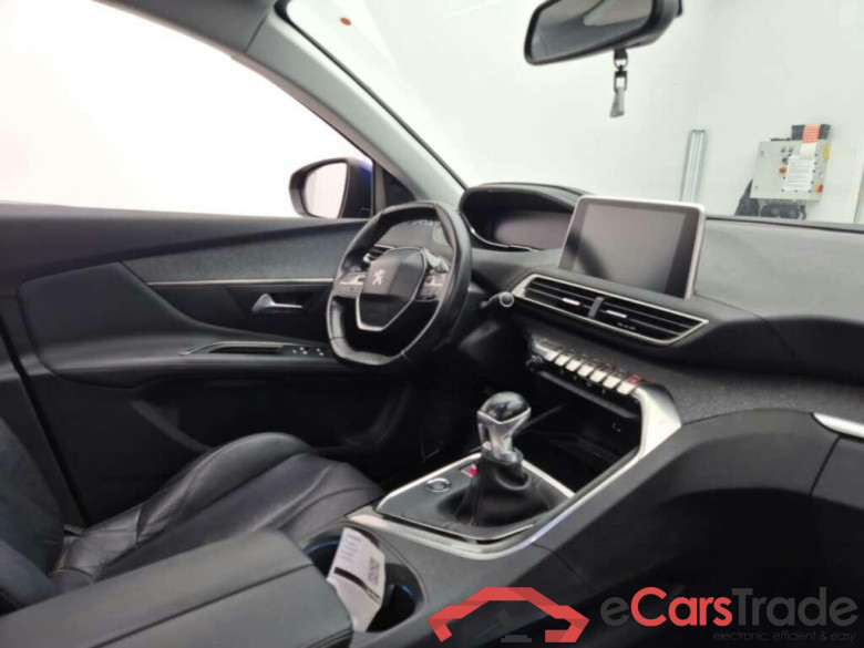 PEUGEOT 3008 1.2 PT BL Premium #3
