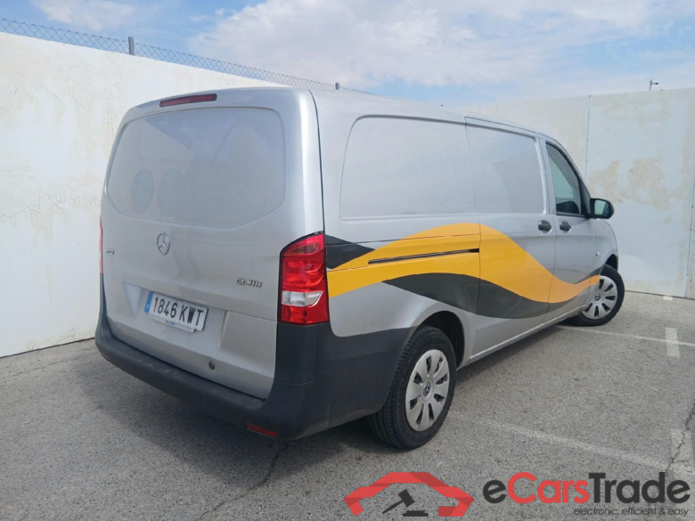 MERCEDES-BENZ Vito / 2014 / 4P / furgón 111 CDI Larga #2