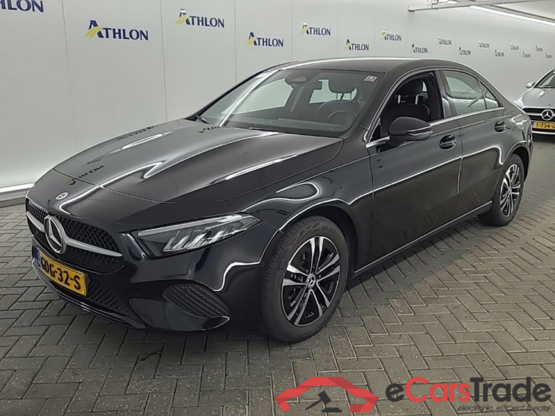 MERCEDES-BENZ A-Klasse Limousine A 250 e DCT Star Edition 4D 160kW #1