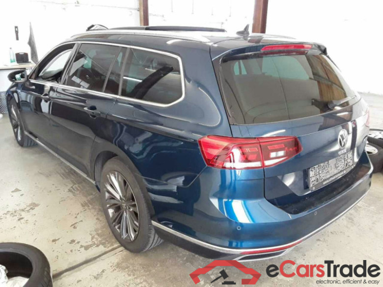 Volkswagen Passat  #3