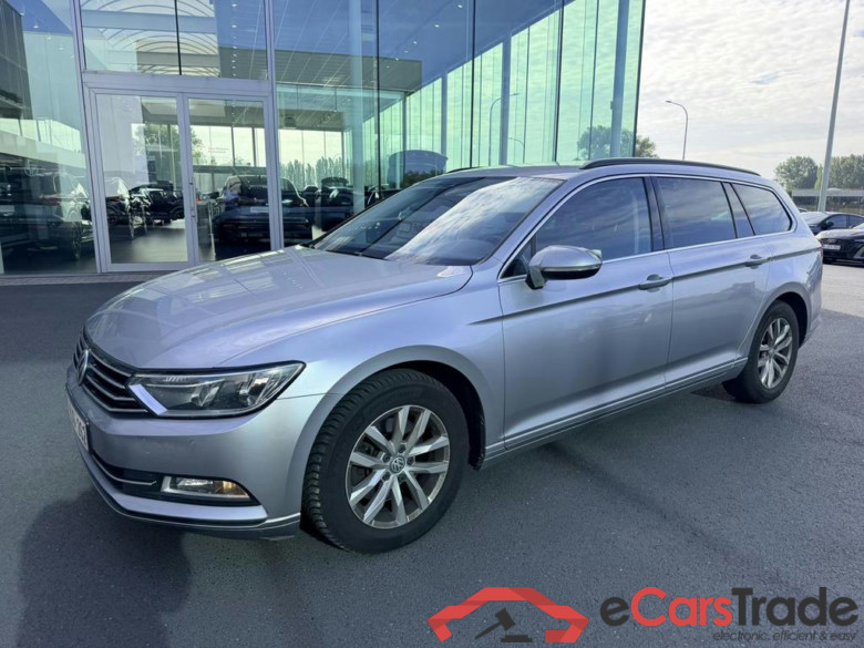 VOLKSWAGEN Passat Variant SW 2.0 TDi SCR Comfortline (EU6.2) #1