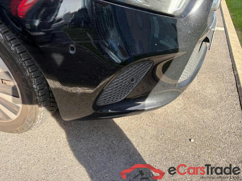 MERCEDES-BENZ A 180 d #2