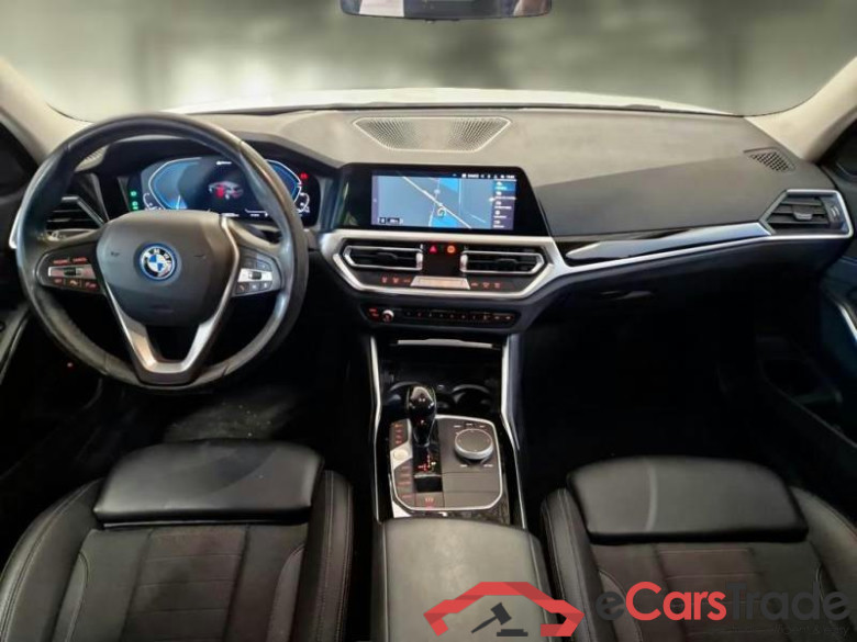 BMW SERIE 3 / 2018 / 5P / STATION WAGON 330E XDRIVE BUSINESS ADVAN. TOURING AUTO #3