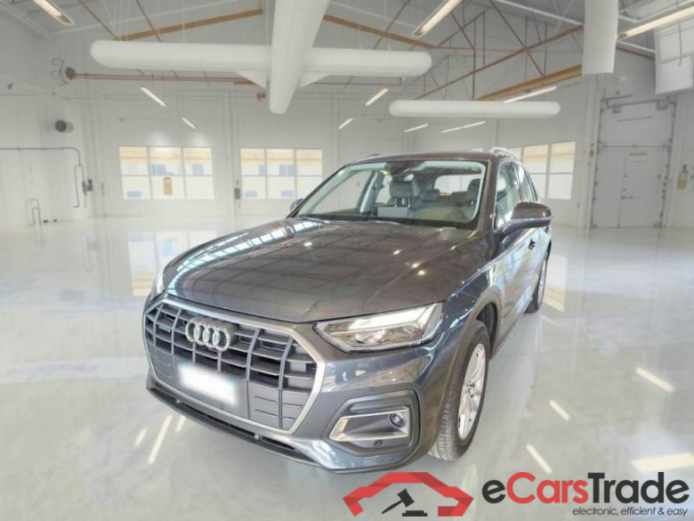 AUDI Q5 / 2020 / 5P / SUV 50 TFSI E BUSINESS QUATTRO S TRONIC