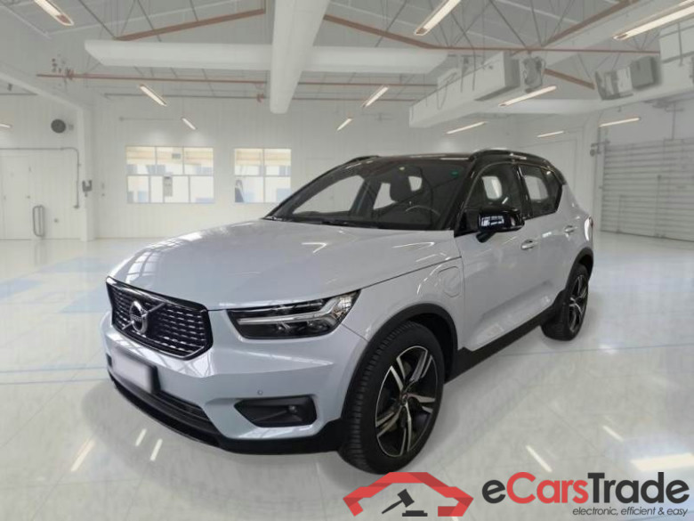 Volvo XC40 1.5 T5 Plug-In Hybrid R-Design Aut. Pano LED Virtual Navi Sport-Leather-Alcantara KeylessGo Klima PDC ... #1