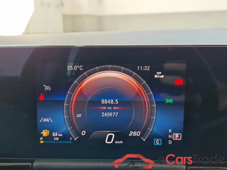MERCEDES-BENZ GLA / 2020 / 5P / CROSSOVER GLA 180 D AUTOMATIC BUSINESS EXTRA #4