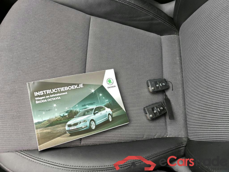 SKODA Octavia Combi 85 kW #6