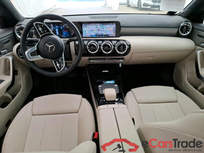 MERCEDES-BENZ CLA Coupe / 2019 / 4P / Coupé CLA 180 d Business Line BA8 #5