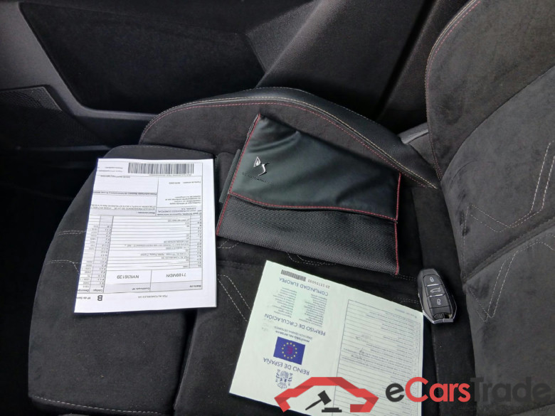 DS 7 E-TENSE 4x4 300 PERFORMANCE LINE + PHEV #5